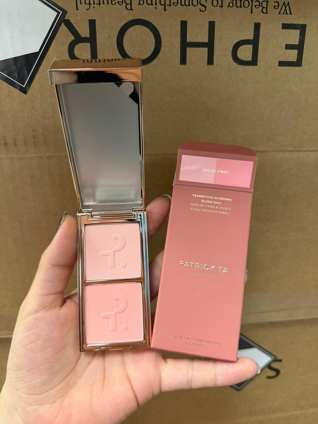 🆕PATRICK TA
Major Headlines Transition Blurring Under Eye
Blush Duo