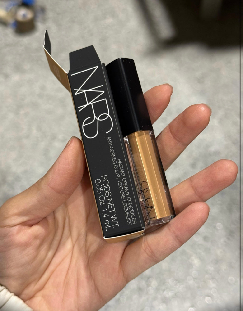 NARS RADIANT CREAMY CONCEALER ANTI-CERNES ÉCLAT, TEXTURE CRÉMEUSE1.4ml #caramel
