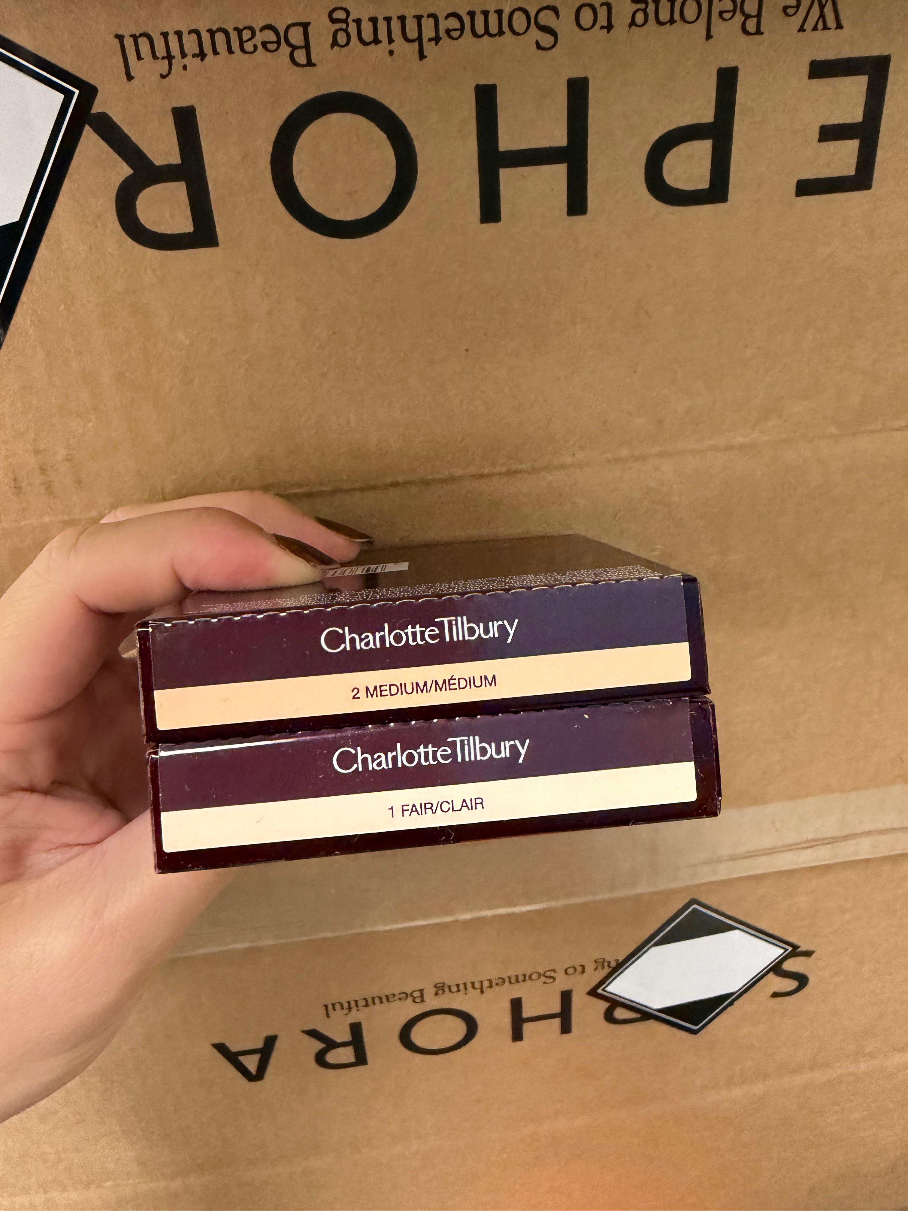 🆕CHARLOTTE TILBURY
Airbrush Flawless Finish Refillable Blurring & Setting
Powder