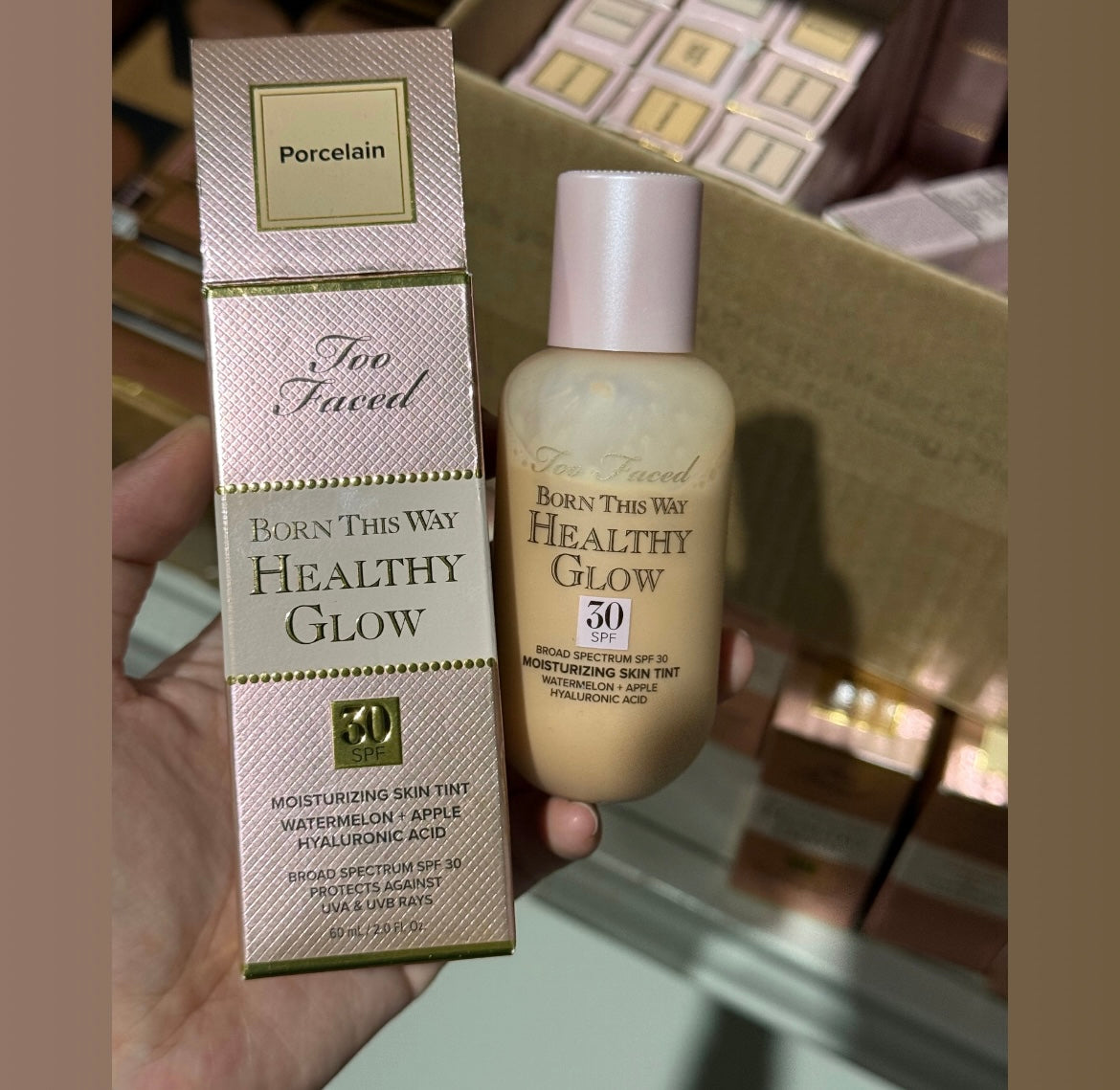 Too faced born this way healthy glow foundation LIGHT MIX