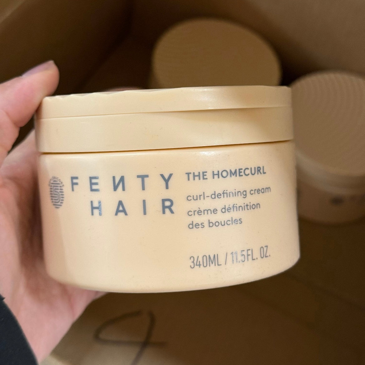🆕 Fenty Beauty by Rihanna
The Homecurl Curl-Defining Styling
Cream 340ml