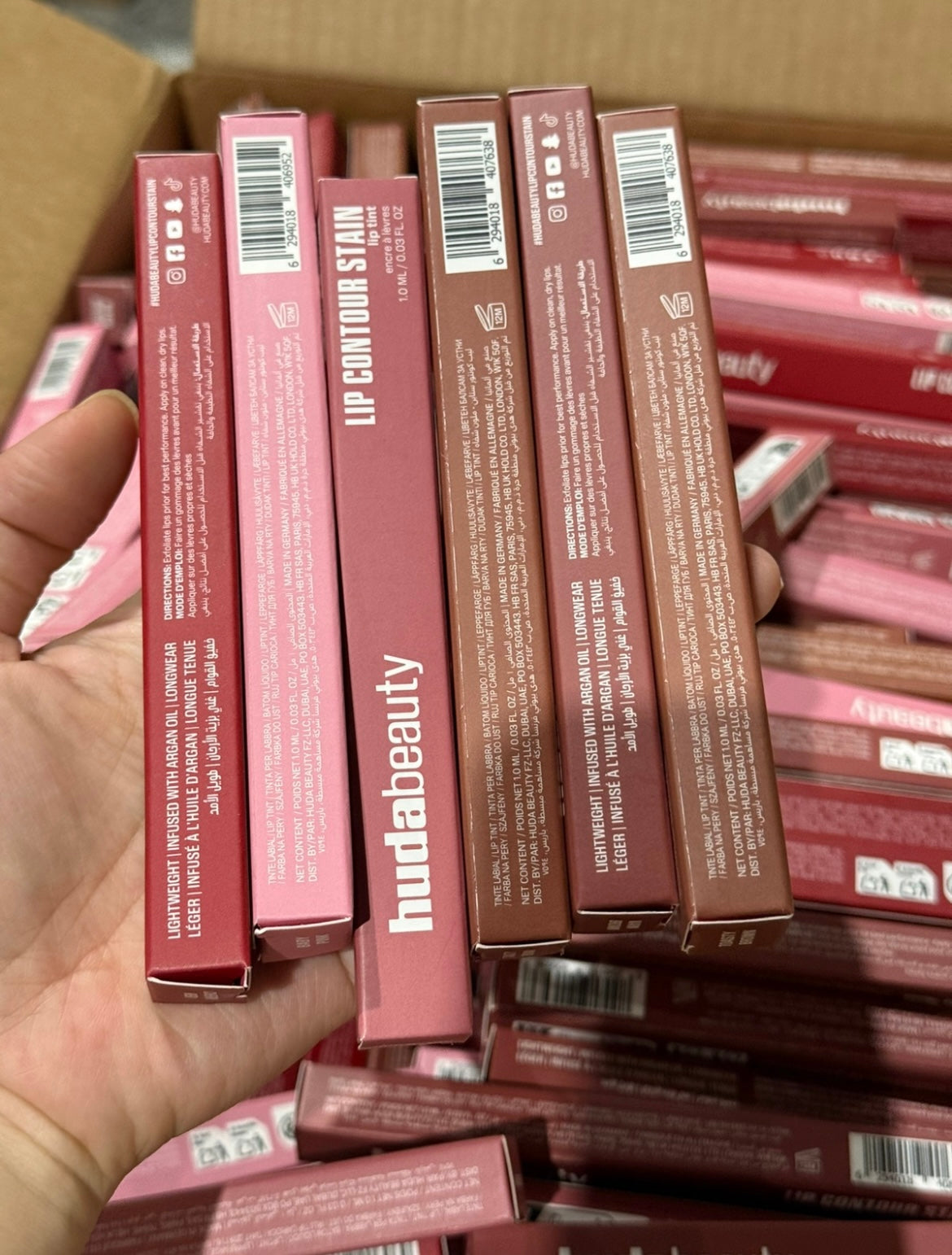 Huda beauty lip contour lip stain