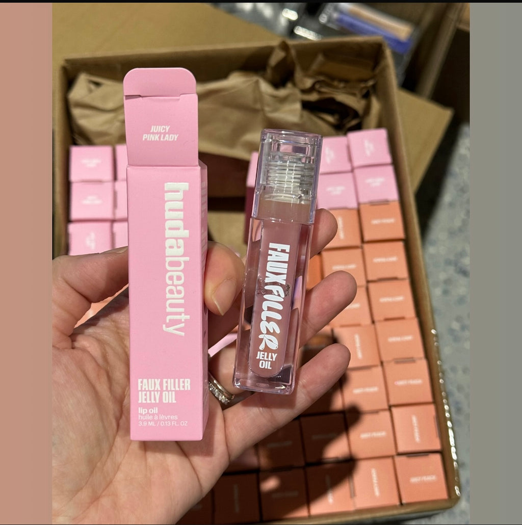 HUDA BEAUTY Faux Filler Shiny Non-Sticky Lip Gloss