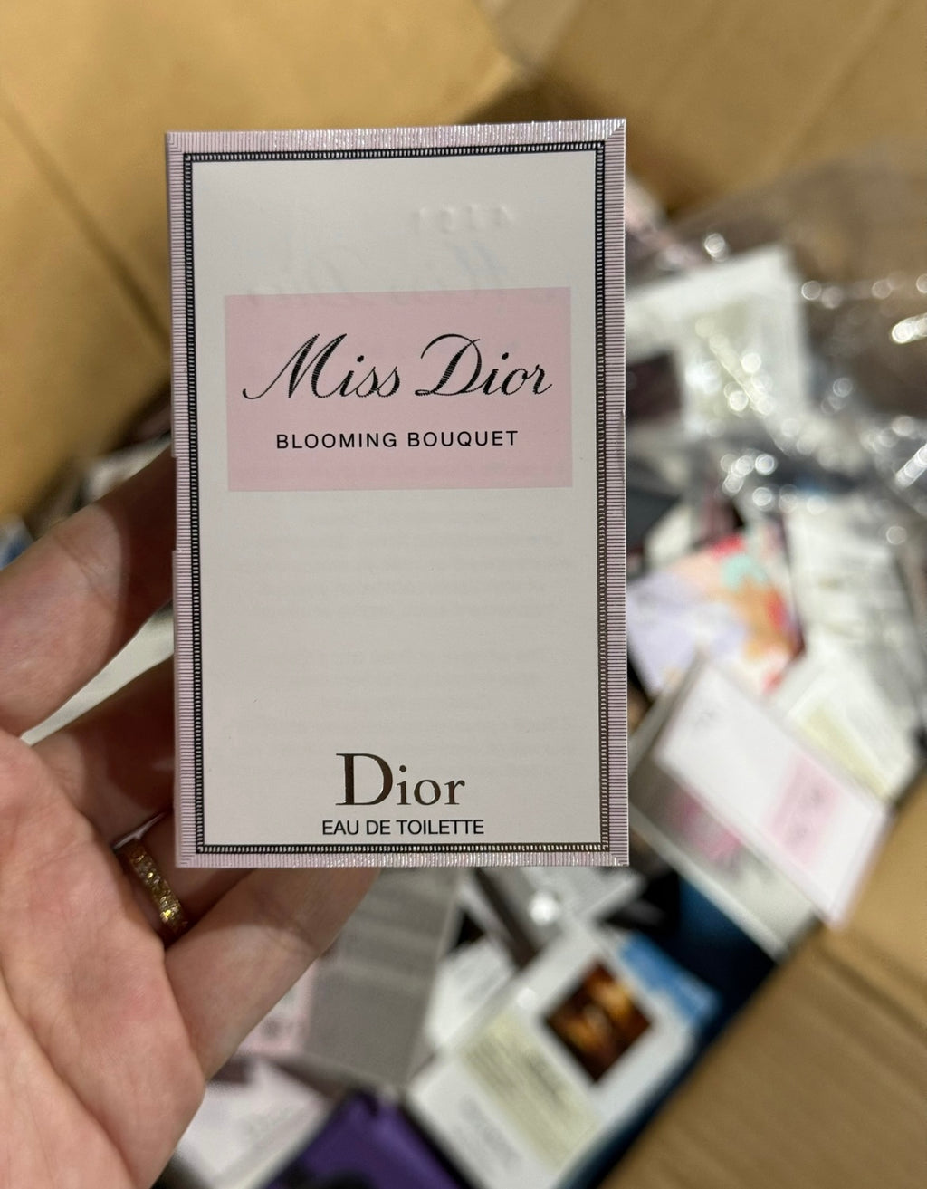 50pcs Vial perfume Miss Dior edt 1ml