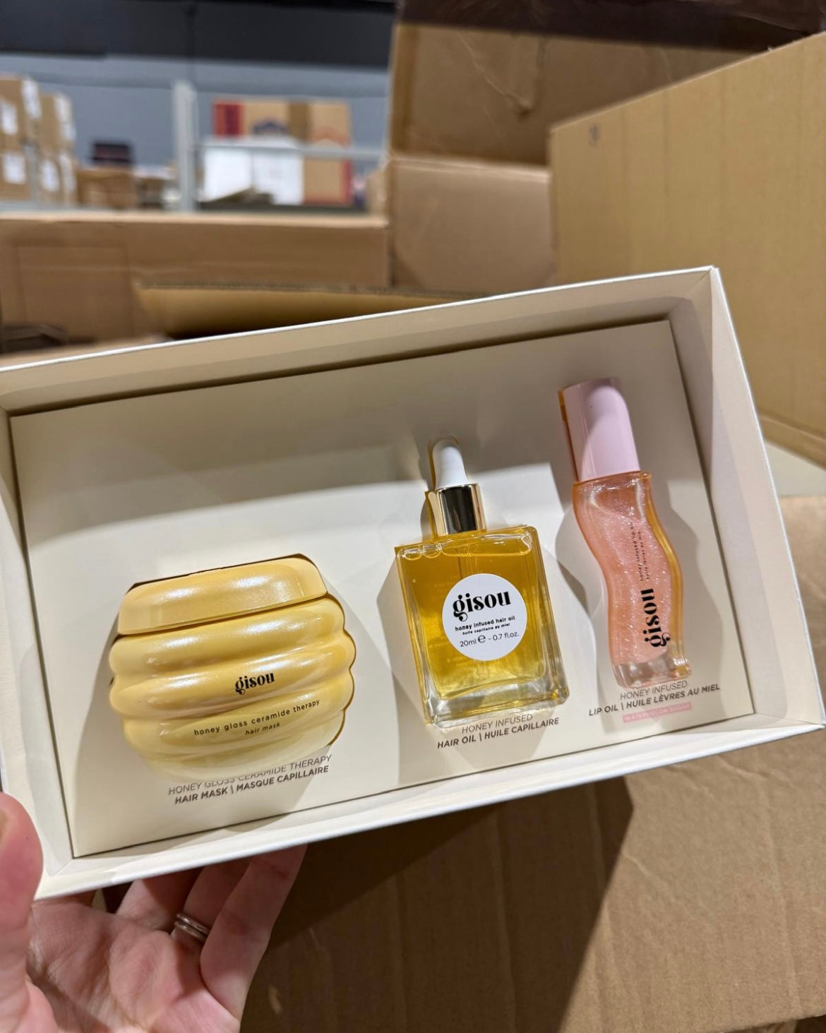 Gisou 
Honey Glow Icons Hair & Lip Set