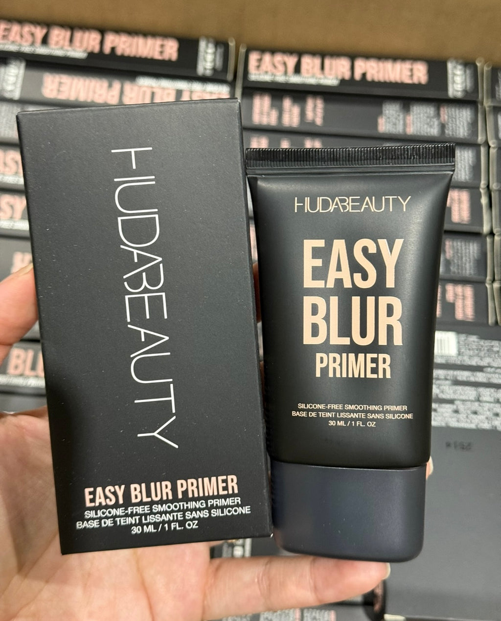 Primer Huda beauty easy blur primer