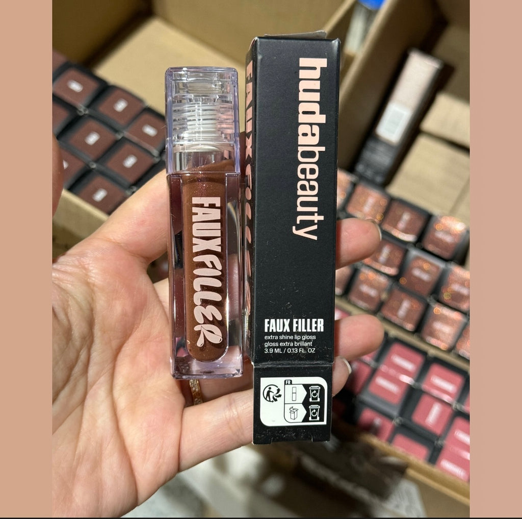 HUDA BEAUTY Faux Filler Shiny Non-Sticky Lip Gloss