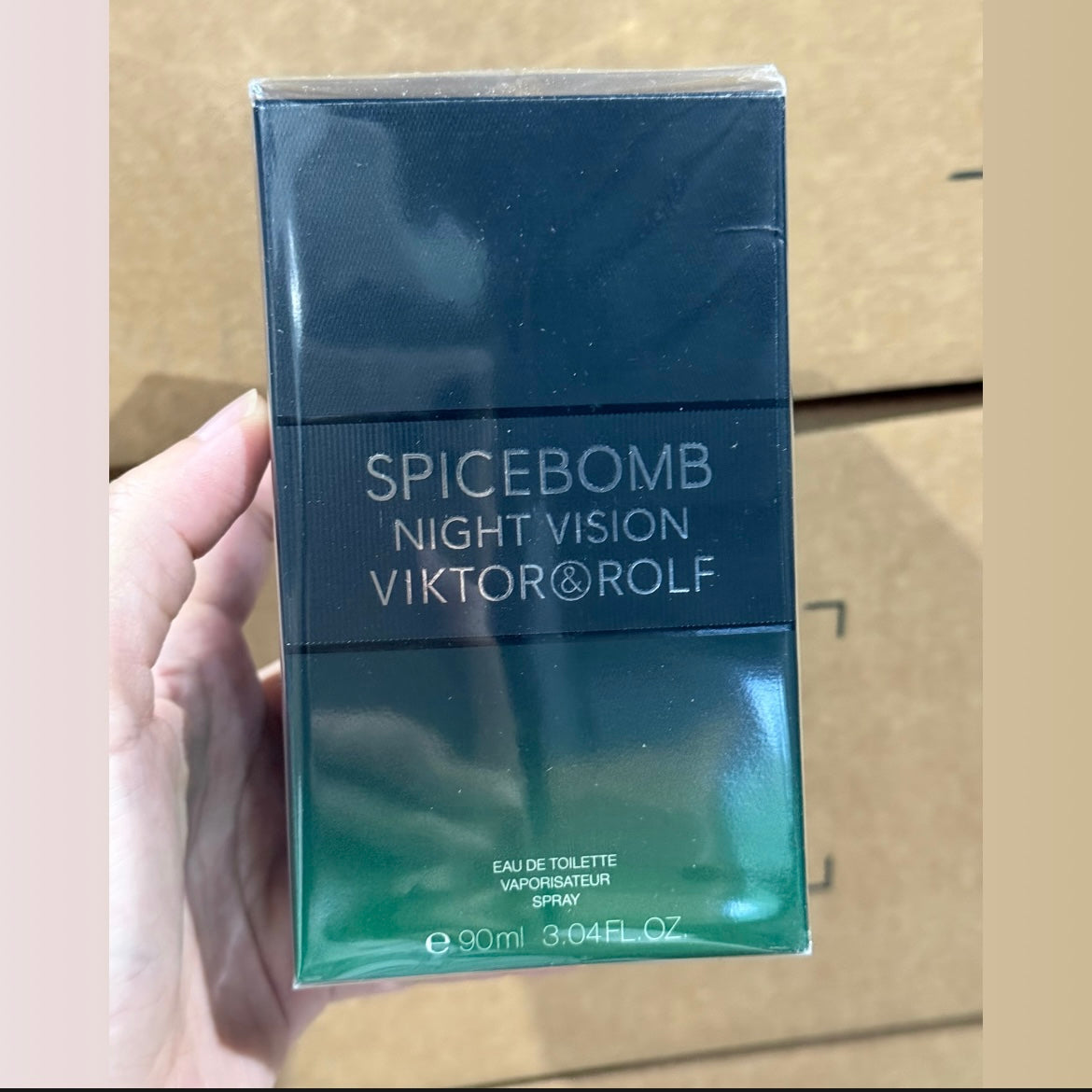 Viktor&Rolf Spicebomb Night Vision
Cologne with Citrus & Woods