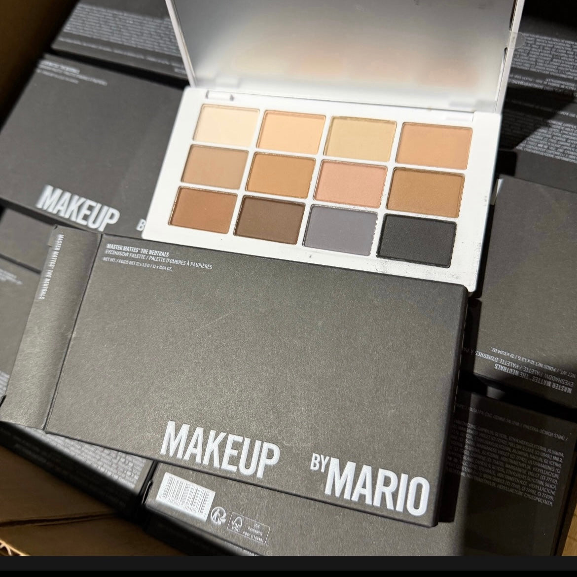 MAKEUP BY MARIO 
Master Mattes® Eyeshadow Palette: The Neutrals