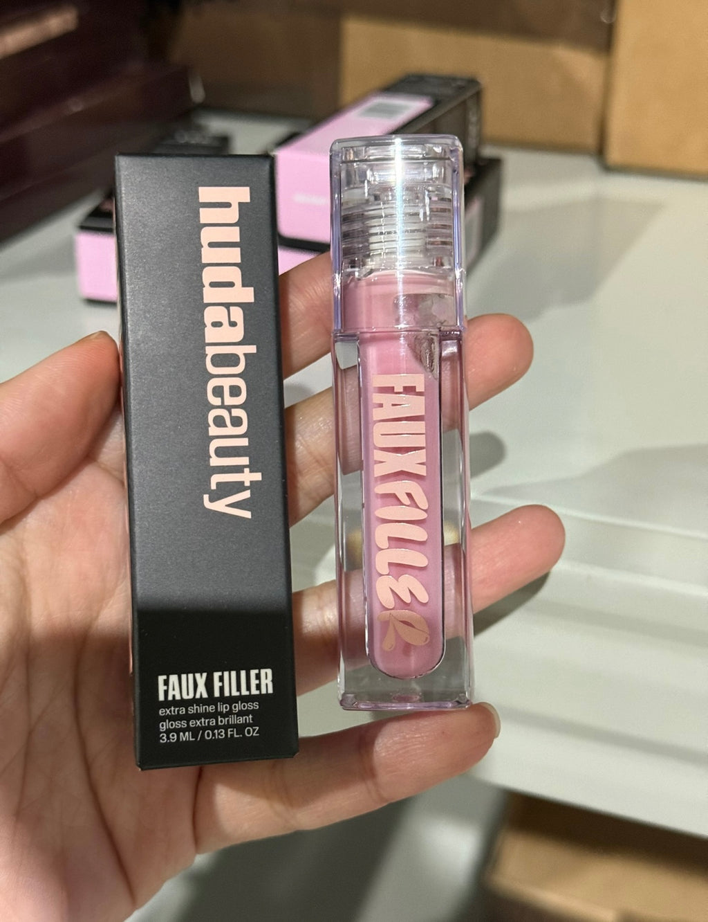HUDA BEAUTY Faux Filler Shiny Non-Sticky Lip Gloss