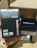 HUDA BEAUTY Easy Bake Loose Powder Brightening + Correcting Duo