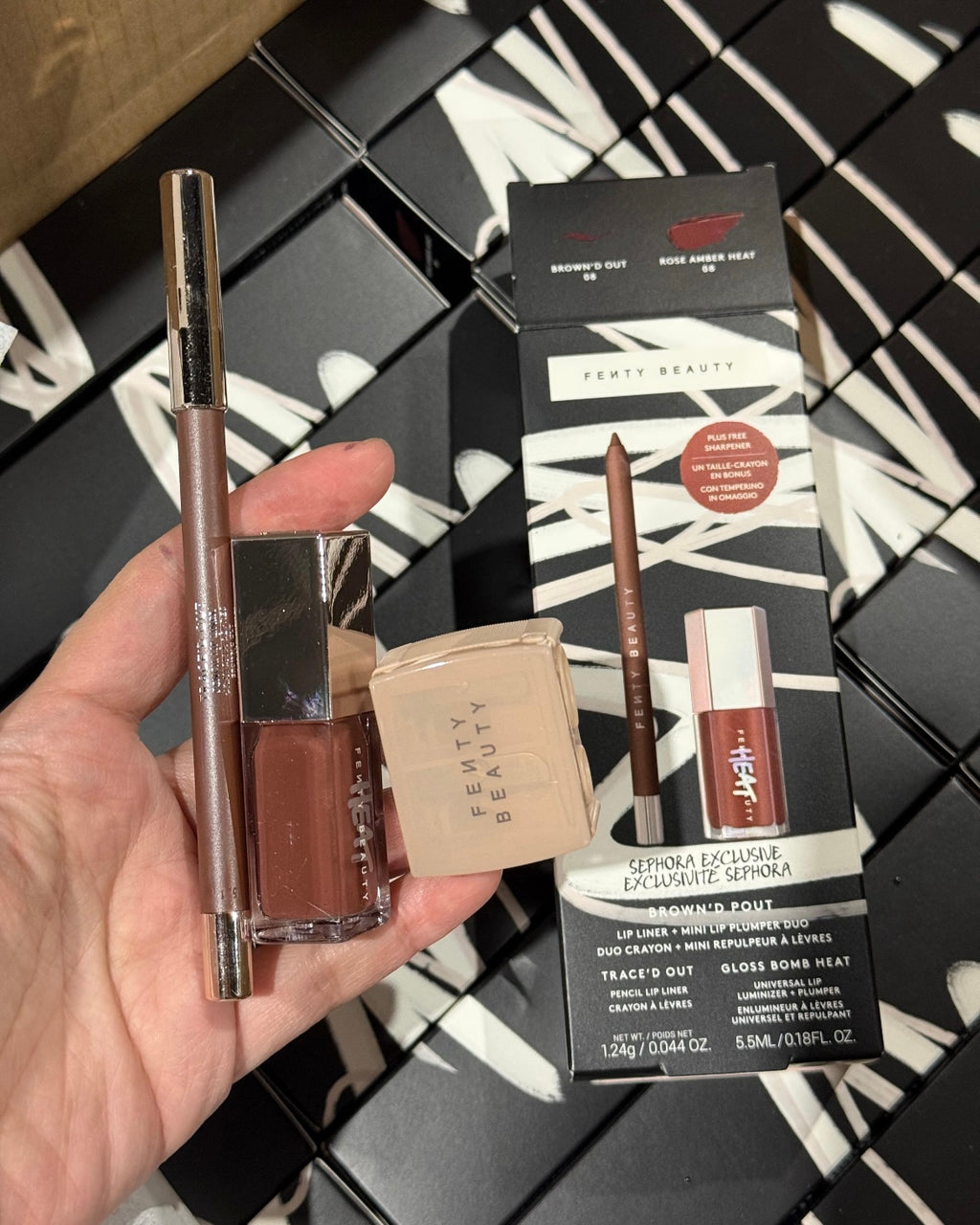 fenty beauty Brown d pout lip set