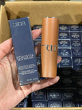DIOR 
Forever Skin Bronze Bronzing Balm Stick – Natural Skin Finish contour